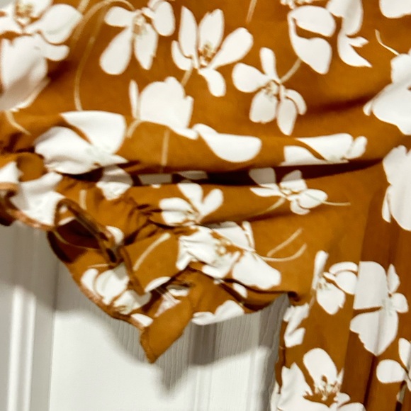 Floral Midi Dress in Brown and White - Picture 3 of 5